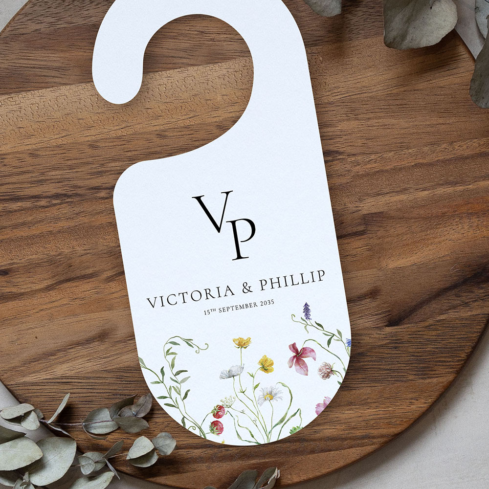 'Sweet Serenade' Door Hanger